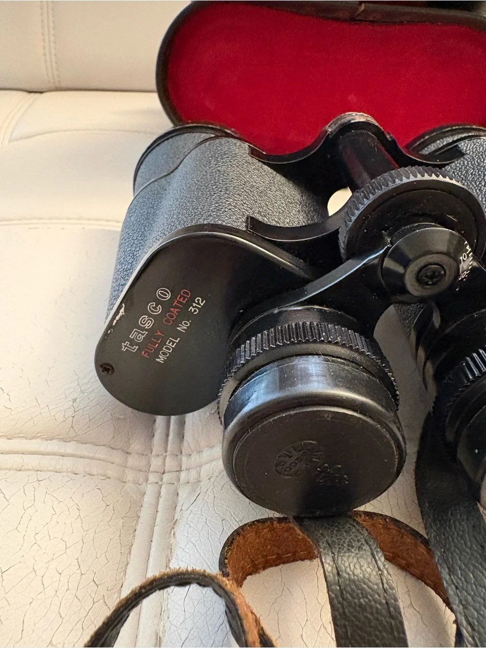 Vintage Tasco 10x50 Binoculars With Case